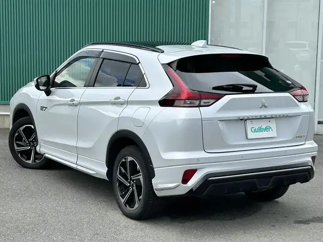 三菱 エクリプス クロス ＰＨＥＶ P 福岡県 2021(令3)年 3.1万km ホワイトダイヤモンド バックカメラ/サンルーフ/フルセグTV/クルーズコントロール/レーンキープアシスト/横滑り防止/前後コーナーセンサー/LEDオートライト/オートハイビーム/衝突被害軽減システム/Apple Car Play/AndroidAuto/BT/パワーシート(D席)/ルーフレール/ハーフレザーシート/シートヒーター(D席＋N席)