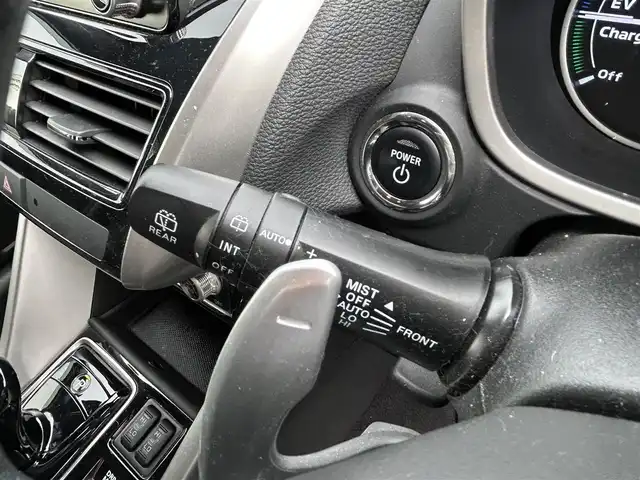三菱 エクリプス クロス ＰＨＥＶ P 福岡県 2021(令3)年 3.1万km ホワイトダイヤモンド バックカメラ/サンルーフ/フルセグTV/クルーズコントロール/レーンキープアシスト/横滑り防止/前後コーナーセンサー/LEDオートライト/オートハイビーム/衝突被害軽減システム/Apple Car Play/AndroidAuto/BT/パワーシート(D席)/ルーフレール/ハーフレザーシート/シートヒーター(D席＋N席)