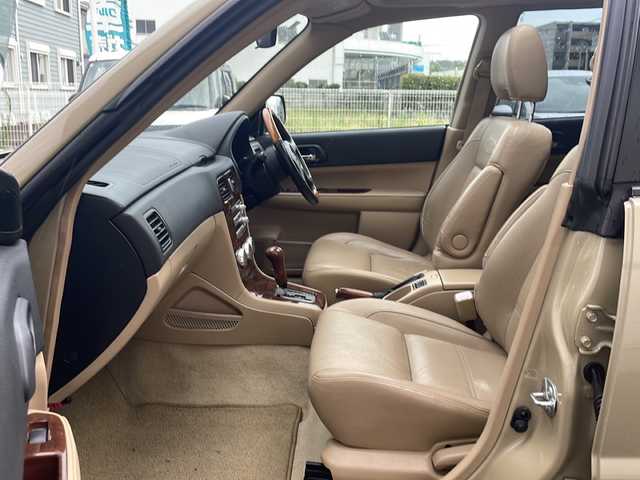 スバル フォレスター XT LLビーンエディション 神奈川県 2004(平16)年 9.8万km ベージュ サンルーフ/L.L.Bean専用シート/モモステアリング/革シート/D/N席シートヒーター/ルーフレール/ルーフキャリア/リモコンキー/ETC/前後ドライブレコーダー/HIDライト/社外オーディオ(AM/FM/CD)/スペアキー×1/保証書/取扱説明書