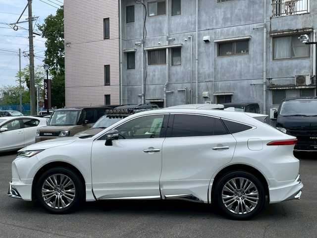 トヨタ ハリアー Z 宮崎県 2021(令3)年 6.3万km ホワイトパールクリスタルシャイン モデリスタフルエアロ/JBLサウンド/ヘッドアップディスプレイ/メーカーナビ/全方位カメラ/デジタルインナーミラー/ブラウンシートカバー/ワンオーナー/パワーバックドア/ETC2.0/クリアランスソナー/レーダークルーズコントロール/プリクラッシュセーフティー/レーンキープアシスト/RCTA/BSM/オートハイビーム/シルクブレイズラゲッジマット/リア3面スモークフィルム/スペアキー/保証書・取扱説明書
