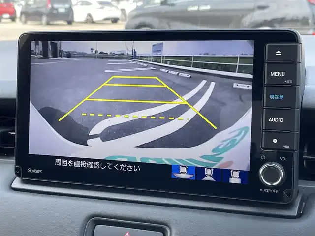 ホンダ ヴェゼル ハイブリッド e:HEV Z 佐賀県 2021(令3)年 4.5万km プラチナホワイトパール ワンオーナー/純正9インチSDナビゲーション/・フルセグTV/CD/DVD/SD/Bluetooth/バックカメラ/ETC/パワーテールゲート(予約クローズ機能付)/電子パーキングブレーキ/BRAKE HOLD機能/ハーフレザーシート/DN席シートヒーター/ISOFIX対応/パドルシフト/革巻きステアリング/ステアリングリモコン/純正18インチアルミホイール/純正LEDヘッドライト/オートマチックハイビーム/純正LEDフォグランプ/純正フロアマット/純正ドアバイザ―/フロントデアイサ―機能/新車保証書/取扱説明書/ホンダセンシング/・アダプティブクルーズコントロール/・路外逸脱抑制機能/・ブラインドスポットインフォメーション/・衝突軽減ブレーキ/・踏み間違い衝突軽減システム/・クリアランスソナー