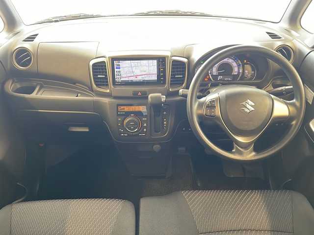 スズキ スペーシア カスタム Z 岐阜県 2017(平29)年 4.1万km クリスタルホワイトP 純正ナビ/バックカメラ/スズキセーフティサポート/ETC/フルセグTV/Blutooth/iPod/HDMI/VTR/CD/DVD再生/ステアリングスイッチ/D席シートヒーター/両側パワースライドドア/プッシュスタート/スペアキー/スマートキー