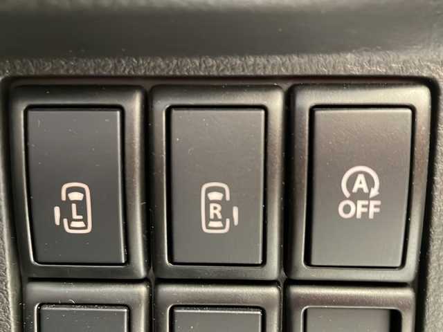 スズキ スペーシア カスタム Z 岐阜県 2017(平29)年 4.1万km クリスタルホワイトP 純正ナビ/バックカメラ/スズキセーフティサポート/ETC/フルセグTV/Blutooth/iPod/HDMI/VTR/CD/DVD再生/ステアリングスイッチ/D席シートヒーター/両側パワースライドドア/プッシュスタート/スペアキー/スマートキー