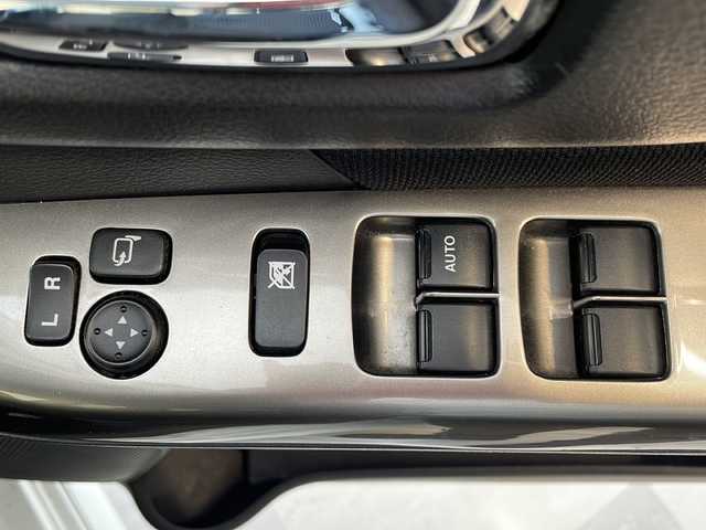 スズキ スペーシア カスタム Z 岐阜県 2017(平29)年 4.1万km クリスタルホワイトP 純正ナビ/バックカメラ/スズキセーフティサポート/ETC/フルセグTV/Blutooth/iPod/HDMI/VTR/CD/DVD再生/ステアリングスイッチ/D席シートヒーター/両側パワースライドドア/プッシュスタート/スペアキー/スマートキー