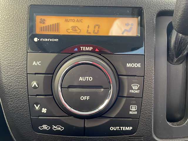 スズキ スペーシア カスタム Z 岐阜県 2017(平29)年 4.1万km クリスタルホワイトP 純正ナビ/バックカメラ/スズキセーフティサポート/ETC/フルセグTV/Blutooth/iPod/HDMI/VTR/CD/DVD再生/ステアリングスイッチ/D席シートヒーター/両側パワースライドドア/プッシュスタート/スペアキー/スマートキー