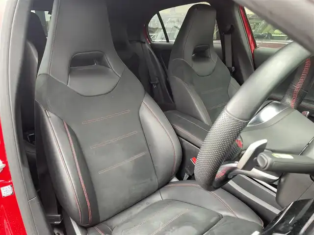 メルセデス・ベンツ Ａ１８０ スタイル AMGライン 千葉県 2019(平31)年 4万km ジュピターレッド 225/45R18/ヘッドアップディスプレイ/ハーフレザーシート/シートヒーター/パワーシート/純正HDDナビ/360°カメラ/地デジ/USB/純正18インチAW/レーダーセーフティパッケージ/ワイヤレス充電/ドライブレコーダー（CSD-790FHG）