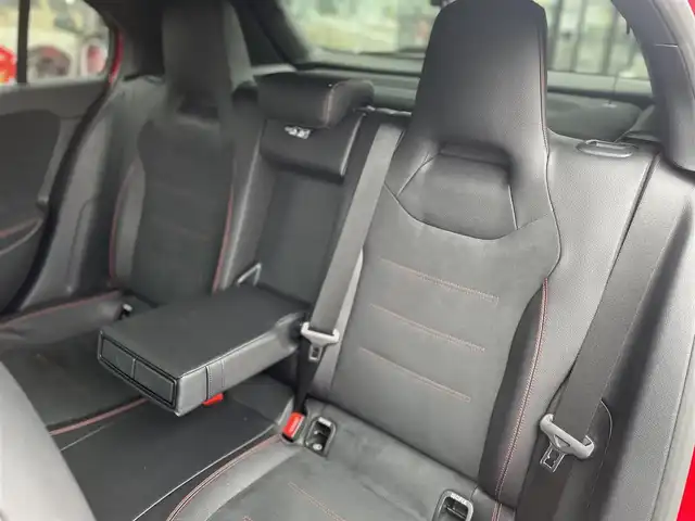 メルセデス・ベンツ Ａ１８０ スタイル AMGライン 千葉県 2019(平31)年 4万km ジュピターレッド 225/45R18/ヘッドアップディスプレイ/ハーフレザーシート/シートヒーター/パワーシート/純正HDDナビ/360°カメラ/地デジ/USB/純正18インチAW/レーダーセーフティパッケージ/ワイヤレス充電/ドライブレコーダー（CSD-790FHG）