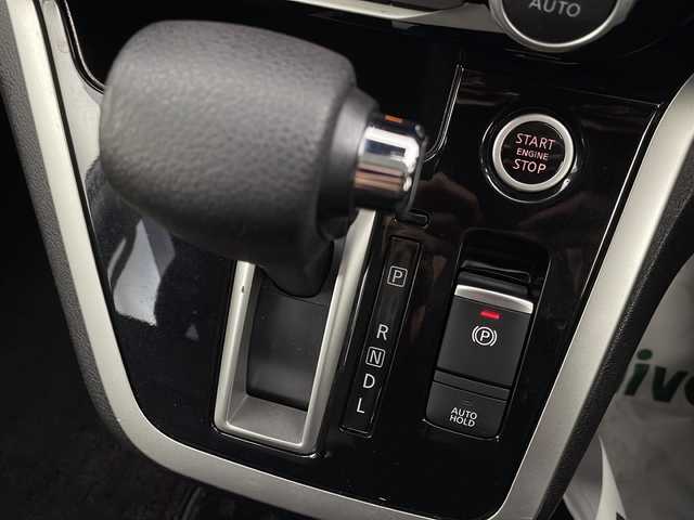 日産 セレナ ハイウェイスター 宮城県 2017(平29)年 7.9万km ブリリアントホワイトパール 2トーン セーフティパックB/エマージェンシーブレーキ/プロパイロット/車線逸脱警報/ソナー(F.R)/アラウンドビューモニター/純正11型フリップダウンモニター/両側パワースライドドア/インテリジェントミラー/純正9型ナビ/・BT.CD.DVD.SD.HDMI.USB/フロントスポイラー/純正16インチアルミホイール/ビルトインETC/ロールサンシェード/LEDヘッドライト/LEDフォグランプ/アイドリングストップ/プッシュスタート/スマートキー/横滑り防止機能