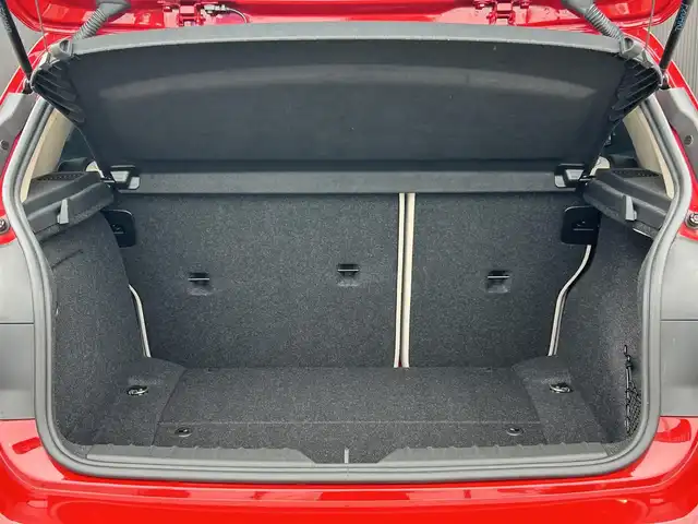 ＢＭＷ １１８ｉ 長野県 2018(平30)年 3.7万km メルボルンレッド アクティブクルーズコントロール（ACC）/インテリジェントセーフティ/自動ブレーキ（衝突回避・被害軽減ブレーキ）/レーンデパーチャーウォーニング/ベージュレザーシート/シートヒーター/純正HDDナビ/バックカメラ/コンフォートアクセス/パークディスタンスコントロール/LEDヘッドライト/スマートキー/ミラー内臓ETC/アイドリングストップ/純正17インチYスポークAW/2ゾーンオートマチックAC
