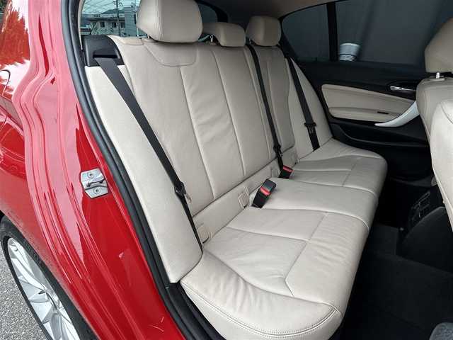 ＢＭＷ １１８ｉ 長野県 2018(平30)年 3.7万km メルボルンレッド アクティブクルーズコントロール（ACC）/インテリジェントセーフティ/自動ブレーキ（衝突回避・被害軽減ブレーキ）/レーンデパーチャーウォーニング/ベージュレザーシート/シートヒーター/純正HDDナビ/バックカメラ/コンフォートアクセス/パークディスタンスコントロール/LEDヘッドライト/スマートキー/ミラー内臓ETC/アイドリングストップ/純正17インチYスポークAW/2ゾーンオートマチックAC