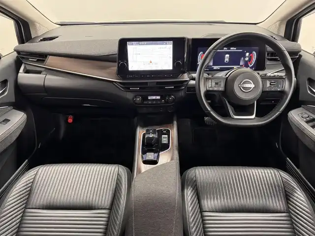 日産 オーラ G レザーエディション 三重県 2022(令4)年 6.1万km ピュアホワイトパール e-POWER/FF/フロアCVT/Nissan Connect対応 9インチナビ*/（AM/FM/TV/USB/iPod/Bluetooth/HDMI/CarPlay/AndroidAuto）/インテリジェント アラウンドビューモニター（移動物検知機能付）/BOSE パーソナルプラスサウンドシステム（8スピーカー）*/ETC2.0*/安全/・インテリジェント エマージェンシーブレーキ/・LDW（車線逸脱警報）、インテリジェント LI（車線逸脱防止支援）/・プロパイロット/・インテリジェント DA（ふらつき警報）/・速度標識表示、標識検知支援/・後側方車両検知警報システム（BSW）＋後側方衝突防止支援（BSI）＋後退時車両検知警報/・前後ソナー/・SOSコール/など/装備/・インテリジェント ルームミラー/・本革シート/・オートエアコン/・電動パーキングブレーキ＆ブレーキホールド/・ステアリングスイッチ/・オートライト/・アダプティブLEDヘッドライト/・プッシュスタート/・純正17inAW/・プッシュスタート/・スマートキーx2/など/*…メーカーOP