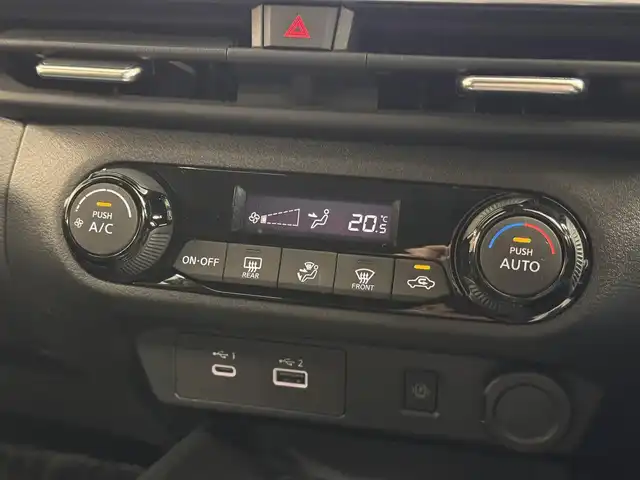 日産 オーラ G レザーエディション 三重県 2022(令4)年 6.1万km ピュアホワイトパール e-POWER/FF/フロアCVT/Nissan Connect対応 9インチナビ*/（AM/FM/TV/USB/iPod/Bluetooth/HDMI/CarPlay/AndroidAuto）/インテリジェント アラウンドビューモニター（移動物検知機能付）/BOSE パーソナルプラスサウンドシステム（8スピーカー）*/ETC2.0*/安全/・インテリジェント エマージェンシーブレーキ/・LDW（車線逸脱警報）、インテリジェント LI（車線逸脱防止支援）/・プロパイロット/・インテリジェント DA（ふらつき警報）/・速度標識表示、標識検知支援/・後側方車両検知警報システム（BSW）＋後側方衝突防止支援（BSI）＋後退時車両検知警報/・前後ソナー/・SOSコール/など/装備/・インテリジェント ルームミラー/・本革シート/・オートエアコン/・電動パーキングブレーキ＆ブレーキホールド/・ステアリングスイッチ/・オートライト/・アダプティブLEDヘッドライト/・プッシュスタート/・純正17inAW/・プッシュスタート/・スマートキーx2/など/*…メーカーOP