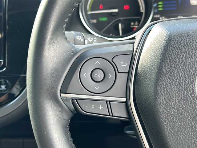 トヨタ カムリ 岐阜県 2018(平30)年 3万km プラチナホワイトパールマイカ 登録時走行距離　29422km/純正９インチナビ/フルセグTV/純正前方ドライブレコーダー/バックカメラ/Ｂｌｕｅｔｏｏｔｈ接続/ビルトインＥＴＣ２．０/オートマチックハイビーム/運転席パワーシート/純正フロアマット/トヨタセーフティセンス/レーダークルーズコントロール/レーンキープアシスト/純正アルミホイール/プッシュスタート/スマートキー/DVD再生機能/AAC/LEDヘッドライト/ドアバイザー/禁煙車