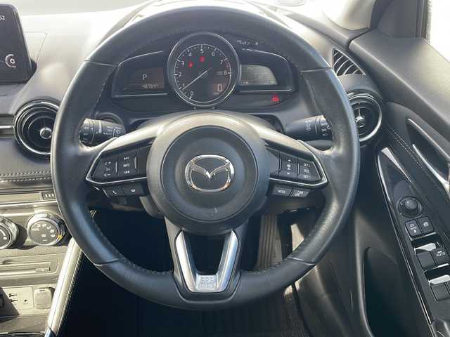 マツダ デミオ 13S ツーリング 三重県 2017(平29)年 3.3万km ダイナミックブルーマイカ メーカーオプションＳＤナビ/バックカメラ/社外前後ドラレコ/前席シートヒーター/ヘッドアップディスプレイ/ＥＴＣ/ステアリングスイッチ/電動格納ミラー/衝突被害軽減システム/フルセグＴＶ/ＣＤ．ＤＶＤ再生/Ｂｌｕｅｔｏｏｔｈ/ＵＳＢ入力端子/AUX