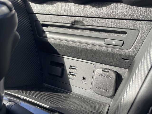 マツダ デミオ 13S ツーリング 三重県 2017(平29)年 3.3万km ダイナミックブルーマイカ メーカーオプションＳＤナビ/バックカメラ/社外前後ドラレコ/前席シートヒーター/ヘッドアップディスプレイ/ＥＴＣ/ステアリングスイッチ/電動格納ミラー/衝突被害軽減システム/フルセグＴＶ/ＣＤ．ＤＶＤ再生/Ｂｌｕｅｔｏｏｔｈ/ＵＳＢ入力端子/AUX