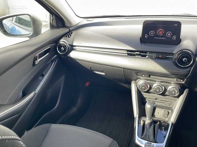 マツダ デミオ 13S ツーリング 三重県 2017(平29)年 3.3万km ダイナミックブルーマイカ メーカーオプションＳＤナビ/バックカメラ/社外前後ドラレコ/前席シートヒーター/ヘッドアップディスプレイ/ＥＴＣ/ステアリングスイッチ/電動格納ミラー/衝突被害軽減システム/フルセグＴＶ/ＣＤ．ＤＶＤ再生/Ｂｌｕｅｔｏｏｔｈ/ＵＳＢ入力端子/AUX