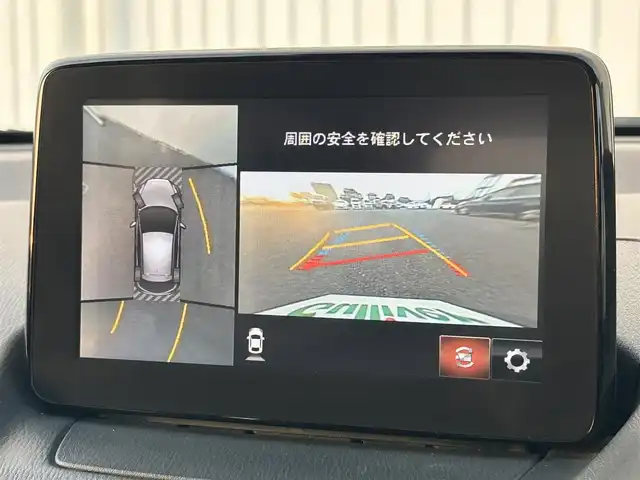 マツダ デミオ 13S ツーリング 熊本県 2018(平30)年 5.7万km ソウルレッドクリスタルM 純正7インチSDナビ/AM/FM/CD/DVD/TV/Bluetooth/フルセグTV/バックカメラ／全方位カメラ/ETC/ドライブレコーダー(前後）/ABS/横滑り防止装置/盗難防止装置/車間認知支援システム/ブラインドスポットモニター/交通標識認識システム/ドライバーアテンションアラート/ヘッドアップディスプレイ/コーナーセンサー（前後）/衝突被害軽減ブレーキ/レーダークルーズコントロール/レーンキープアシスト/布シート/シートヒーター（D/N)/LEDヘッドライト/オートライト/オートマチックハイビーム/プッシュスタート/アイドリングストップ/スマートキー/スペアキー/電動格納ミラー/ウィンカーミラー/ドアバイザー/純正フロアマット/15インチ純正AW/純正フロアマット
