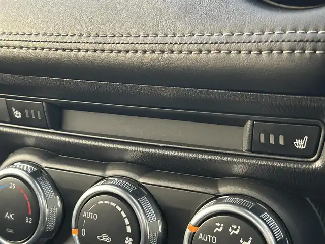 マツダ デミオ 13S ツーリング 熊本県 2018(平30)年 5.7万km ソウルレッドクリスタルM 純正7インチSDナビ/AM/FM/CD/DVD/TV/Bluetooth/フルセグTV/バックカメラ／全方位カメラ/ETC/ドライブレコーダー(前後）/ABS/横滑り防止装置/盗難防止装置/車間認知支援システム/ブラインドスポットモニター/交通標識認識システム/ドライバーアテンションアラート/ヘッドアップディスプレイ/コーナーセンサー（前後）/衝突被害軽減ブレーキ/レーダークルーズコントロール/レーンキープアシスト/布シート/シートヒーター（D/N)/LEDヘッドライト/オートライト/オートマチックハイビーム/プッシュスタート/アイドリングストップ/スマートキー/スペアキー/電動格納ミラー/ウィンカーミラー/ドアバイザー/純正フロアマット/15インチ純正AW/純正フロアマット