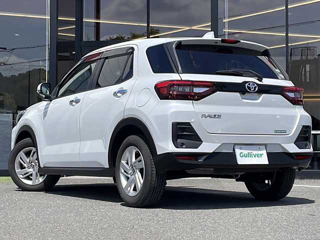 トヨタ ライズ G 大阪府 2020(令2)年 2.8万km シャイニングホワイトパール ワンオーナー/全方位カメラ/前後ドライブレコーダー/フルセグTV/Bluetooth/USB/AppleCarPlay/ABS/衝突軽減システム/前後コーナーセンサー/レーンキープアシスト/アイドリングストップ/オートライト/LEDライト/盗難防止装置/横滑り防止装置/ETC/純正アルミホイール/純正フロアマット