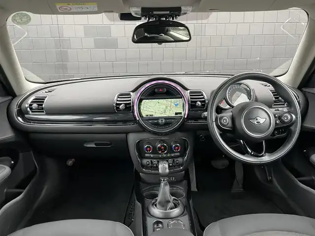 ＭＩＮＩ ミニ クラブマン クーパー 静岡県 2016(平28)年 3.5万km ブリティッシュ・レーシング・グリーン・メタリック 純正HDDナビ/Bluetooth/USB/AUX/AM/FM/リヤビュー・カメラ/クルーズコントロール/コンフォート・アクセス/純正LEDヘッドライト/純正17インチAW/PDC（リヤ）/スペアキー有