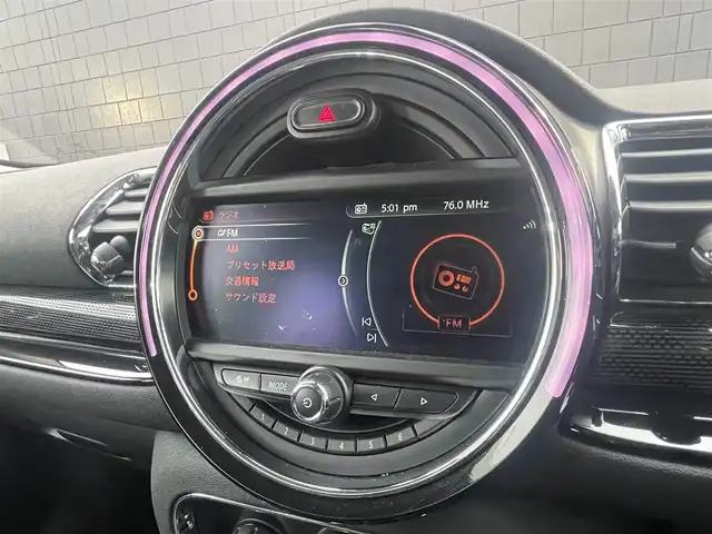 ＭＩＮＩ ミニ クラブマン クーパー 静岡県 2016(平28)年 3.5万km ブリティッシュ・レーシング・グリーン・メタリック 純正HDDナビ/Bluetooth/USB/AUX/AM/FM/リヤビュー・カメラ/クルーズコントロール/コンフォート・アクセス/純正LEDヘッドライト/純正17インチAW/PDC（リヤ）/スペアキー有