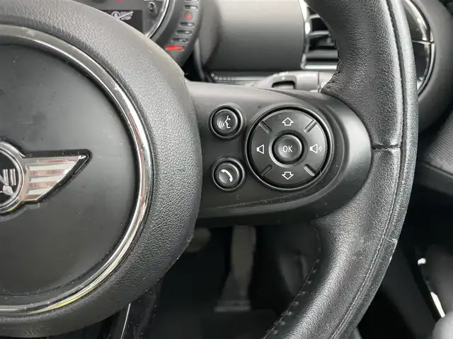 ＭＩＮＩ ミニ クラブマン クーパー 静岡県 2016(平28)年 3.5万km ブリティッシュ・レーシング・グリーン・メタリック 純正HDDナビ/Bluetooth/USB/AUX/AM/FM/リヤビュー・カメラ/クルーズコントロール/コンフォート・アクセス/純正LEDヘッドライト/純正17インチAW/PDC（リヤ）/スペアキー有