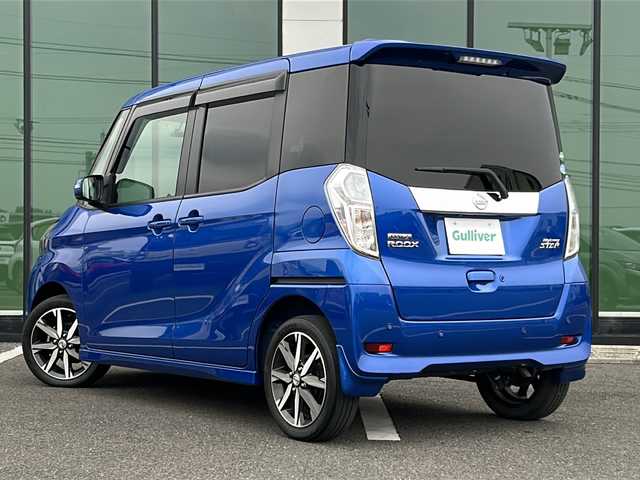 日産 デイズ ルークス HWS X Vセレクション 福岡県 2019(令1)年 3.4万km オーシャンブルーP 純正７インチメモリナビ（MM319D-W）/（AM/FM/CD/DVD/BT/フルセグTV）/両側パワースライドドア/コーナーセンサー/全方位カメラ/車線逸脱警報システム/衝突被害軽減システム/横滑り防止装置/アイドリングストップ/プッシュスタートボタン/スマートキー/純正LEDヘッドライト/純正１５インチアルミホイール/純正フロアマット/ETC/ドライブレコーダー