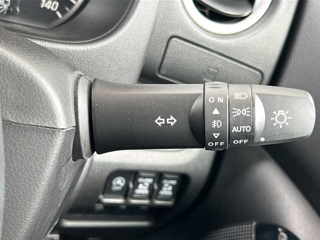 日産 デイズ ルークス HWS X Vセレクション 福岡県 2019(令1)年 3.4万km オーシャンブルーP 純正７インチメモリナビ（MM319D-W）/（AM/FM/CD/DVD/BT/フルセグTV）/両側パワースライドドア/コーナーセンサー/全方位カメラ/車線逸脱警報システム/衝突被害軽減システム/横滑り防止装置/アイドリングストップ/プッシュスタートボタン/スマートキー/純正LEDヘッドライト/純正１５インチアルミホイール/純正フロアマット/ETC/ドライブレコーダー