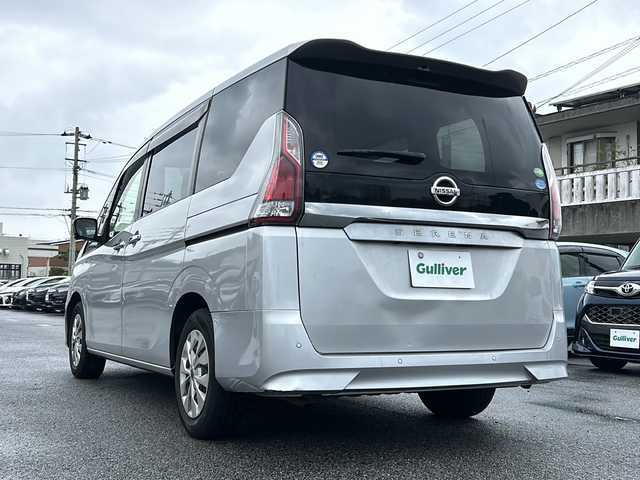 日産 セレナ S 沖縄県 2019(平31)年 10.4万km ブリリアントシルバー 純正ナビ　/　（ＡＭ／ＦＭ／ＣＤ／ＤＶＤ／ＢＴ）　/フルセグＴＶ　/アラウンドビューモニター　/パワースライドドア　/衝突軽減　/クルーズコントロール　/オートライト　/純正フロアマット　/ＥＴＣ　/スマートキー