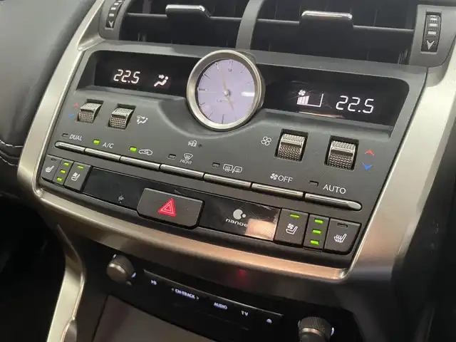 レクサス ＮＸ 300h バージョンL 兵庫県 2020(令2)年 6.6万km ソニックチタニウム 純正ナビ/全方位カメラ/全席電動シート/全席シートヒーター/フロントエアシート/ヘッドアップディスプレイ/ブラウンレザーシート/ACC/BSM/LKA/パワーバックドア/地デジTV/ガラスルーフ