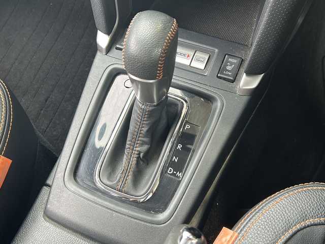 スバル フォレスター Xブレイク 静岡県 2016(平28)年 9.2万km デザートカーキ 純正ナビ/・FM/AM/・SD/・iPod/・フルセグTV/・USB/・Bluetooth/・MEMORY MUSIC/・CD/DVD/主要装備/・バックカメラ/・ドライブレコーダー/・アイサイト/・ＥＴＣ/・全席シートヒーター/・アイドリングストップ/・ＭＴモード付ＡＴ/・サイドカーテンエアバッグ/・横滑り防止装置/・ステアリング電動ヘッドランプ/・X-MODE/・SI-DRIVE/・ハーフレザーシート/・運転席+助手席パワーシート