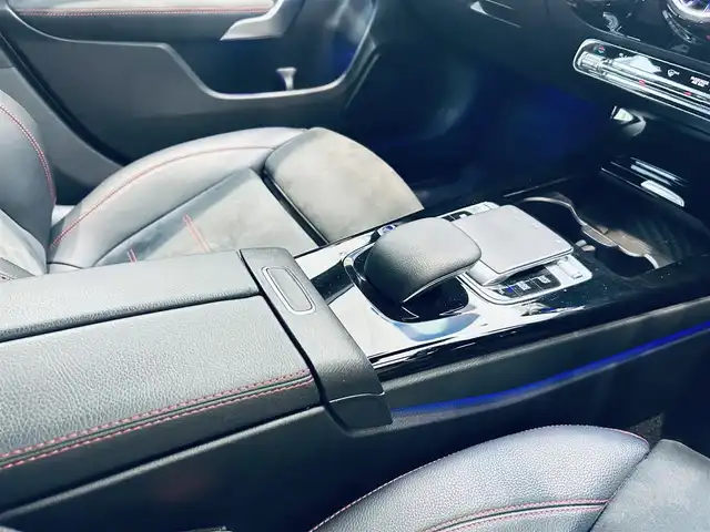 メルセデス・ベンツ ＣＬＡ２００ｄ Sブレーク AMGライン 大阪府 2020(令2)年 4.6万km サンイエロー サンルーフ/レーダーセーフティ/ハーフレザー/メモリ付きパワーシート/シートヒーター/純正ナビ/TV/バックカメラ/ACC/純正18インチAW/LEDヘッドライト/アンビエントライト/電動リアゲート/ブラインドスポット/ワイヤレス充電