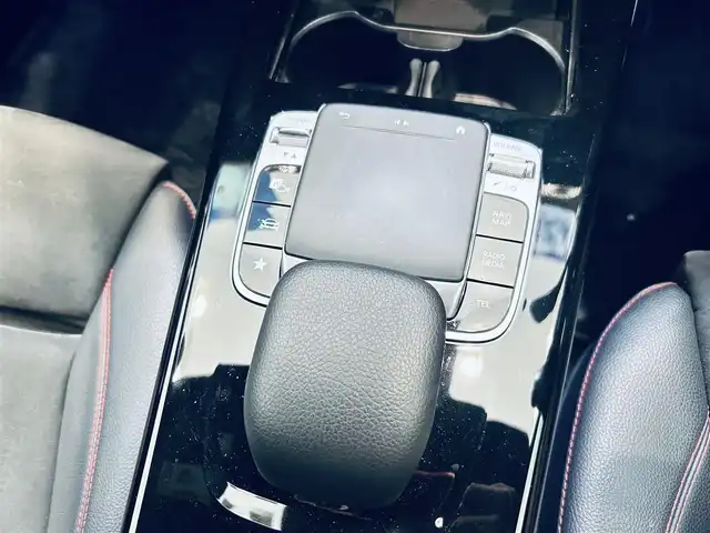 メルセデス・ベンツ ＣＬＡ２００ｄ Sブレーク AMGライン 大阪府 2020(令2)年 4.6万km サンイエロー サンルーフ/レーダーセーフティ/ハーフレザー/メモリ付きパワーシート/シートヒーター/純正ナビ/TV/バックカメラ/ACC/純正18インチAW/LEDヘッドライト/アンビエントライト/電動リアゲート/ブラインドスポット/ワイヤレス充電