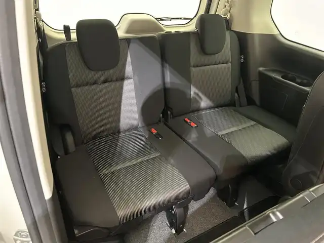 日産 セレナ e－パワー ハイウェイスター V 愛媛県 2020(令2)年 3.4万km ブリリアントホワイトパール ・１０型ナビ（フルセグＴＶ・ＢＴ・ＣＤ・ＤＶＤ・ＦＭ・ＡＭ・ＳＤ）/・全方位カメラ　/・前方ドラレコ　/・ＥＴＣ　/・１１型後席モニター　/・両側電動ドア　/・レーダークルーズコントロール　/・プロパイロット　/・レーンキープアシスト/・デジタルインナーミラー/・スマートキー