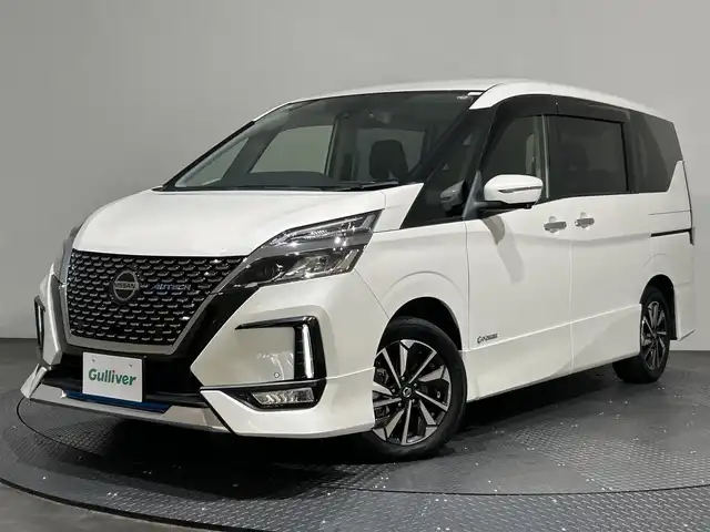 日産 セレナ e－パワー ハイウェイスター V 愛媛県 2020(令2)年 3.4万km ブリリアントホワイトパール ・１０型ナビ（フルセグＴＶ・ＢＴ・ＣＤ・ＤＶＤ・ＦＭ・ＡＭ・ＳＤ）/・全方位カメラ　/・前方ドラレコ　/・ＥＴＣ　/・１１型後席モニター　/・両側電動ドア　/・レーダークルーズコントロール　/・プロパイロット　/・レーンキープアシスト/・デジタルインナーミラー/・スマートキー