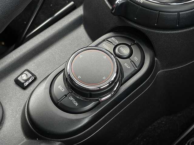 ＭＩＮＩ ミニ ジョンクーパーワークス 山梨県 2017(平29)年 5.7万km レベルグリーン SR/H/Kスピーカー /HUD /ACC /Bカメラ/純正ＨＤＤナビ/ＢＴ/エキサイトメントＰ/ドライビングモード/純正１８ＡＷ/ミラー型ＥＴＣ/取説/スペアキー/コンフォートＡ/インテリジェントＳ/ＰＤＣ/Ａライト/ＬＥＤヘッドライト