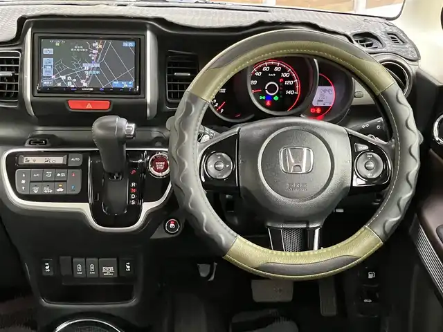 ホンダ Ｎ ＢＯＸ スラッシュ X ターボパッケージ 山口県 2016(平28)年 4.9万km アッシュグリーンメタリック 社外メモリーナビ＆/フルセグTV＆バックカメラ/フロアマット/ドアバイザー/純正HIDライト/純正15インチアルミ/スマートキー/エンジンプッシュスタート/クルーズコントロール/オートライト/パドルシフト/ステアリングヒーター/フロントシートヒーター/ビルトインETC