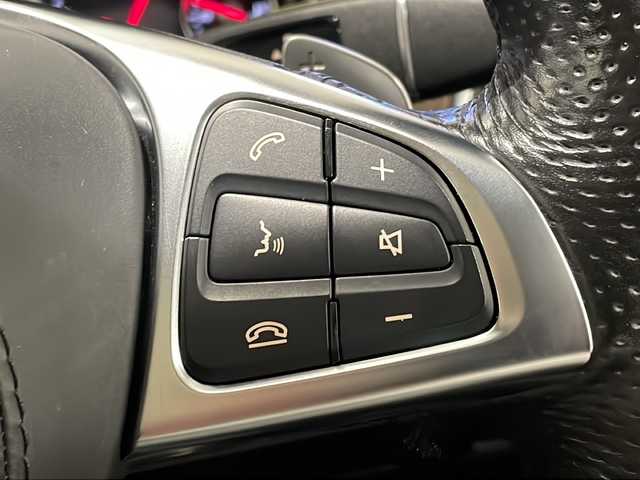 メルセデス・ベンツ ＧＬＳ３５０ｄ 4マチックスポーツ 新潟県 2019(平31)年 4.1万km ダイヤモンドホワイト パノラミックスライディングルーフ/harman/kardon/ダウンヒルスピードレギュレーション/AIRマティックサスペンション/・INDIV/SPORT/COMFORT/SNOW/Offroad/COMANDシステム/・８インチワイドディスプレイ/・HDDナビゲーション/・フルセグ/DVD/CD/USB/Bluetooth/ETC2.0/360°カメラシステム/サイドビューカメラ/パーキングアシストリアビューカメラ/レーダーセーフティパッケージ/・飛出し検知機能付きブレーキアシスト/・被害軽減ブレーキ付後方衝突警告システム/・PRE-SAFEブレーキ/・アクティイブレーンキープアシスト/・アクティブブラインドスポットモニター/・ディストロニック・プラス/・チャイルドセーフティシートセンサー（助手席）/LEDコーナリングライト/温冷機能付カップホルダー（前席）/３ゾーンクライメートコントロール/ナッパレザーシート/シートヒーター（1列目/2列目）/保証書/スペアキー