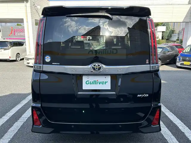 トヨタ ノア Si ダブルバイビーⅢ 埼玉県 2021(令3)年 2.9万km ブラック ワンオーナー/バックカメラ/アイドリングストップ/衝突被害軽減ブレーキ/レーンアシスト/横滑り防止装置/純正ディーラーナビ/クルーズコントロール/クリアランスソナー/フロアマット/オートライト/オートハイビーム/パーキングアシスト/ドライブレコーダー/ETC/USB接続端子/両側イージークローザードア/プッシュスタート/フルセグテレビ/Bluetooth接続/DVD再生/WAC/ABS/PW/PS/純正アルミホイール/ドアバイザー