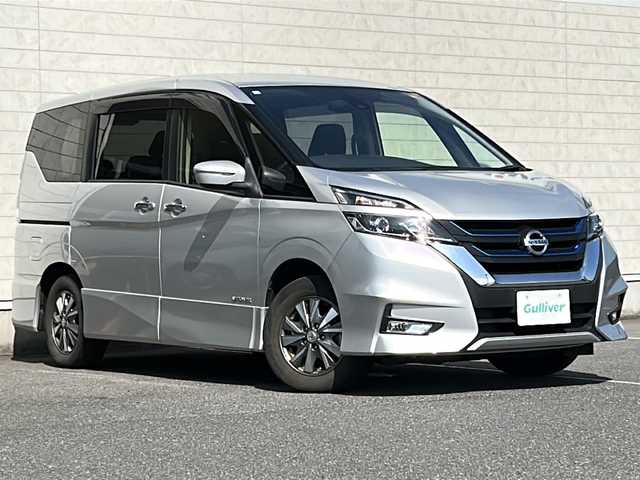 日産 セレナ e－パワー ハイウェイスター V 茨城県 2019(令1)年 5.5万km ブリリアントシルバー 純正メモリナビ【MJ118D-W】/(地デジTV・CD・BT・ラジオ再生)/両側パワースライドドア/クルーズコントロール/衝突軽減ブレーキ/バックカメラ/ドライブレコーダー/ETC/オートライト/LEDヘッドライト/純正15inアルミホイール/純正フロアマット/スマートキー