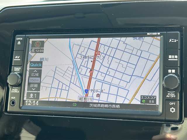 日産 セレナ e－パワー ハイウェイスター V 茨城県 2019(令1)年 5.5万km ブリリアントシルバー 純正メモリナビ【MJ118D-W】/(地デジTV・CD・BT・ラジオ再生)/両側パワースライドドア/クルーズコントロール/衝突軽減ブレーキ/バックカメラ/ドライブレコーダー/ETC/オートライト/LEDヘッドライト/純正15inアルミホイール/純正フロアマット/スマートキー