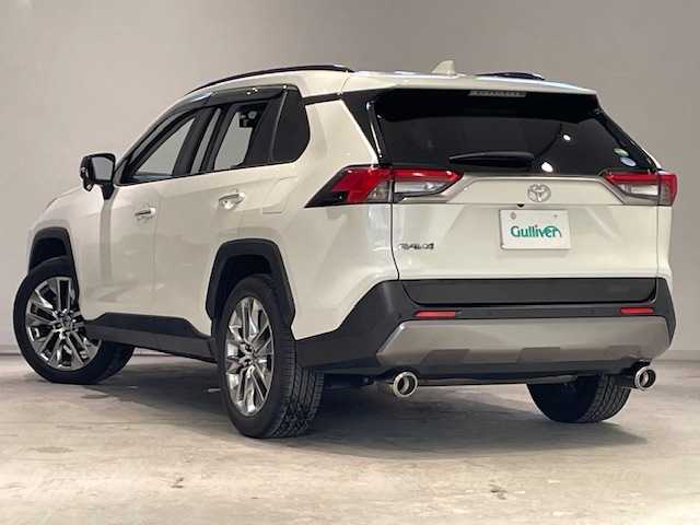 トヨタ ＲＡＶ４ G Zパッケージ 宮城県 2019(令1)年 3.2万km ホワイトパールクリスタルシャイン 4WD/寒冷地仕様/サンルーフ/デジタルインナーミラー/トヨタセーフティセンス/・プリクラッシュセーフティ/・レーントレーシングアシスト/・レーダークルーズコントロール/・オートマチックハイビーム/・ロードサインアシスト/・先行者発進告知/・ブラインドスポットモニター/ALPINE製SDナビ/・バックカメラ/・Bluetooth/CD/フルセグTV/・社外ビルトインETC/・社外ドライブレコーダー/オートブレーキホールド/電子パーキング/パーキングアシスト/ダウンヒルアシストコントロール/MTモード付きAT/前後コーナーセンサー/ルーフレール/レザーシート/・エアーシート（運転席/助手席）/・ヒートシーター（運転席/助手席）/・パワーシート（運転席）/ステアリングスイッチ/・ステアリングヒーター/LEDヘッドライト/・オートライト/・フォグランプ/純正アルミホイール/純正フロアマット