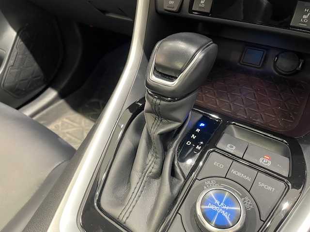 トヨタ ＲＡＶ４ G Zパッケージ 宮城県 2019(令1)年 3.2万km ホワイトパールクリスタルシャイン 4WD/寒冷地仕様/サンルーフ/デジタルインナーミラー/トヨタセーフティセンス/・プリクラッシュセーフティ/・レーントレーシングアシスト/・レーダークルーズコントロール/・オートマチックハイビーム/・ロードサインアシスト/・先行者発進告知/・ブラインドスポットモニター/ALPINE製SDナビ/・バックカメラ/・Bluetooth/CD/フルセグTV/・社外ビルトインETC/・社外ドライブレコーダー/オートブレーキホールド/電子パーキング/パーキングアシスト/ダウンヒルアシストコントロール/MTモード付きAT/前後コーナーセンサー/ルーフレール/レザーシート/・エアーシート（運転席/助手席）/・ヒートシーター（運転席/助手席）/・パワーシート（運転席）/ステアリングスイッチ/・ステアリングヒーター/LEDヘッドライト/・オートライト/・フォグランプ/純正アルミホイール/純正フロアマット