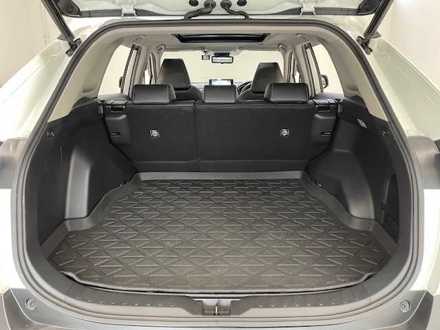 トヨタ ＲＡＶ４ G Zパッケージ 宮城県 2019(令1)年 3.2万km ホワイトパールクリスタルシャイン 4WD/寒冷地仕様/サンルーフ/デジタルインナーミラー/トヨタセーフティセンス/・プリクラッシュセーフティ/・レーントレーシングアシスト/・レーダークルーズコントロール/・オートマチックハイビーム/・ロードサインアシスト/・先行者発進告知/・ブラインドスポットモニター/ALPINE製SDナビ/・バックカメラ/・Bluetooth/CD/フルセグTV/・社外ビルトインETC/・社外ドライブレコーダー/オートブレーキホールド/電子パーキング/パーキングアシスト/ダウンヒルアシストコントロール/MTモード付きAT/前後コーナーセンサー/ルーフレール/レザーシート/・エアーシート（運転席/助手席）/・ヒートシーター（運転席/助手席）/・パワーシート（運転席）/ステアリングスイッチ/・ステアリングヒーター/LEDヘッドライト/・オートライト/・フォグランプ/純正アルミホイール/純正フロアマット