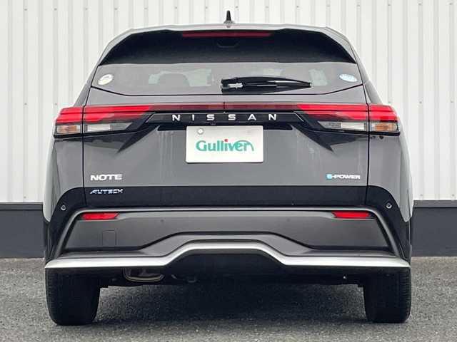 日産 ノート オーテック 千葉県 2021(令3)年 2.9万km 黒 純正9インチナビ/(フルセグTV/BT/FM/AM)/全周囲カメラ/純正ドライブレコーダー/ブラインドスポットモニター/置くだけ充電/デジタルインナーミラー/衝突被害軽減システム/レザーシート/横滑り防止装置/ビルトインETC/アイドリングストップ/LEDヘッドライト/オートライト/ウィンカーミラー/電動格納ミラー/純正16インチAW/プッシュスタート/スマートキー/フロアマット/スペアキー