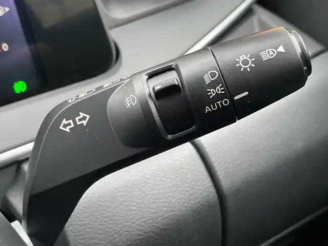 日産 ノート オーテック 千葉県 2021(令3)年 2.9万km 黒 純正9インチナビ/(フルセグTV/BT/FM/AM)/全周囲カメラ/純正ドライブレコーダー/ブラインドスポットモニター/置くだけ充電/デジタルインナーミラー/衝突被害軽減システム/レザーシート/横滑り防止装置/ビルトインETC/アイドリングストップ/LEDヘッドライト/オートライト/ウィンカーミラー/電動格納ミラー/純正16インチAW/プッシュスタート/スマートキー/フロアマット/スペアキー