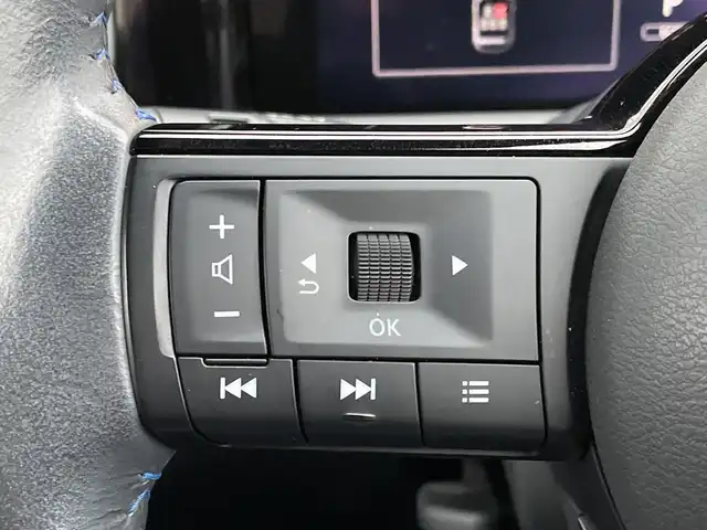 日産 ノート オーテック 千葉県 2021(令3)年 2.9万km 黒 純正9インチナビ/(フルセグTV/BT/FM/AM)/全周囲カメラ/純正ドライブレコーダー/ブラインドスポットモニター/置くだけ充電/デジタルインナーミラー/衝突被害軽減システム/レザーシート/横滑り防止装置/ビルトインETC/アイドリングストップ/LEDヘッドライト/オートライト/ウィンカーミラー/電動格納ミラー/純正16インチAW/プッシュスタート/スマートキー/フロアマット/スペアキー