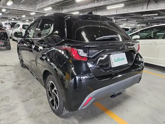 トヨタ ヤリス X 福岡県 2021(令3)年 7.6万km 黒 〇純正ナビ/〇フルセグTV/〇バックカメラ/〇ビルトインETC/〇ドライブレコーダー/〇レーダークルーズコントロール/〇オートマチックハイビーム/〇オートライト/〇LEDリアコンビネーションランプ/〇プライバシーガラス/〇革巻きステアリング/ステアリングスイッチ/〇ブラックファブリックシート/シートリフター/〇TOM　52本出しセンターマフラー/〇スマートエントリー/スタートシステム/〇プッシュスタート/〇スペアタイヤ/〇禁煙車