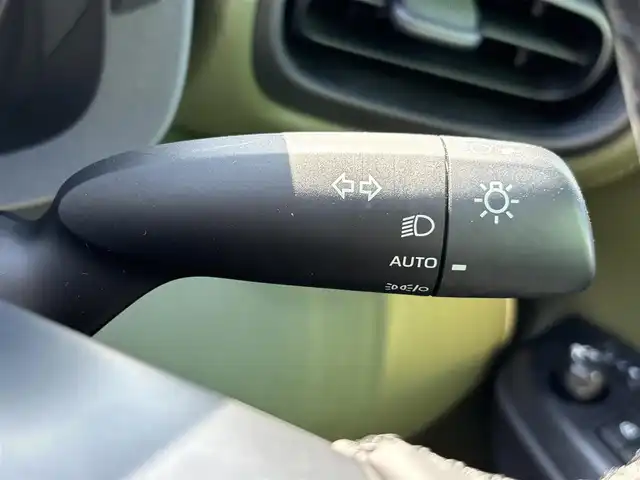 トヨタ ヤリス X 福岡県 2021(令3)年 7.6万km ブラック 〇純正ナビ/〇バックカメラ/〇ビルトインETC/〇ドライブレコーダー/〇レーダークルーズコントロール/〇セーフティセンス/・衝突被害軽減ブレーキ/・車線逸脱防止支援/・オートマチックハイビーム/・標識認識/・セカンダリーコリジョンブレーキ/〇LEDリアコンビネーションランプ/〇革巻きステアリング/〇ステアリングスイッチ/〇TOM’S二本出しセンターマフラー/〇モデリスタ15インチアルミホイール/〇スマートエントリー/スタートシステム/〇禁煙車