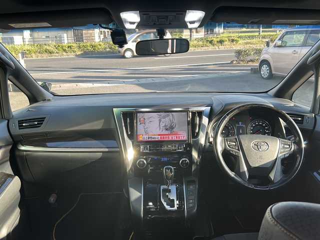 トヨタ ヴェルファイア Z Aエディション 香川県 2017(平29)年 10.8万km ブラック 11インチアルパインナビ（フルセグTV/BT/DVD/HDMI）/アルパイン製フリップダウンモニター/サンルーフ/両側パワースライドドア/バックカメラ/パワーバックドア/3列シート/360度ドラレコ/モデリスタエアロ（フロント，サイド，リア）/コーナーセンサー/ETC